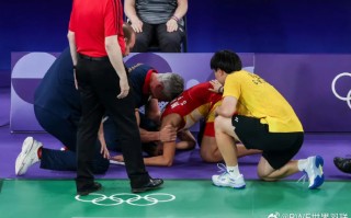 爱体育官方网站-锐不可挡，球队击败对手，登上领奖台