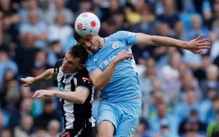 爱体育官方网站-曼城遭遇惨败，欧冠资格岌岌可危