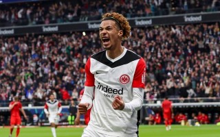 爱体育-法兰克福赞助商续约，俱乐部财政稳定