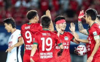 爱体育-前所未有的跌宕起伏，中超赛场上发生多起惊心动魄的战斗