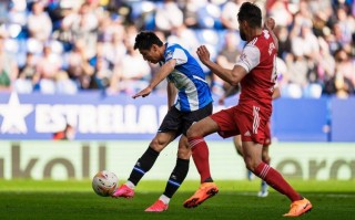 爱体育官网-背水一战！西班牙足球联赛球队争相冲击胜利