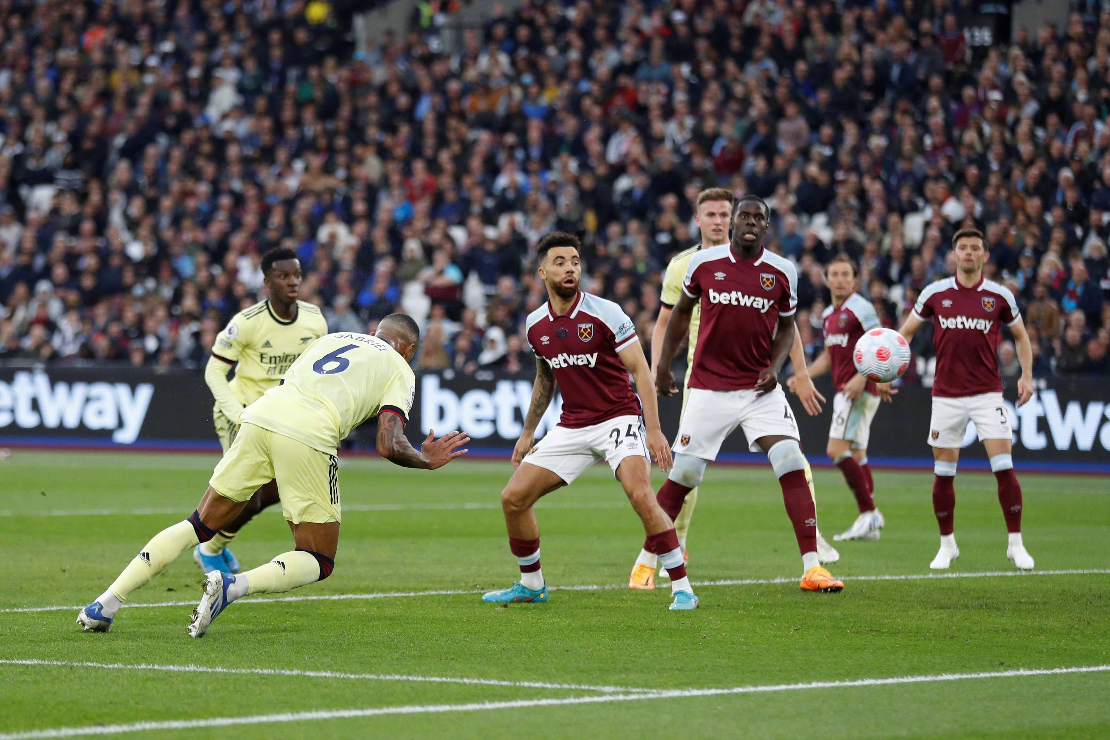 爱体育-诺里奇后卫因伤退出下一场比赛-第1张图片-爱体育官方网站 爱体育-诺里奇后卫因伤退出下一场比赛-第1张图片-爱体育官方网站