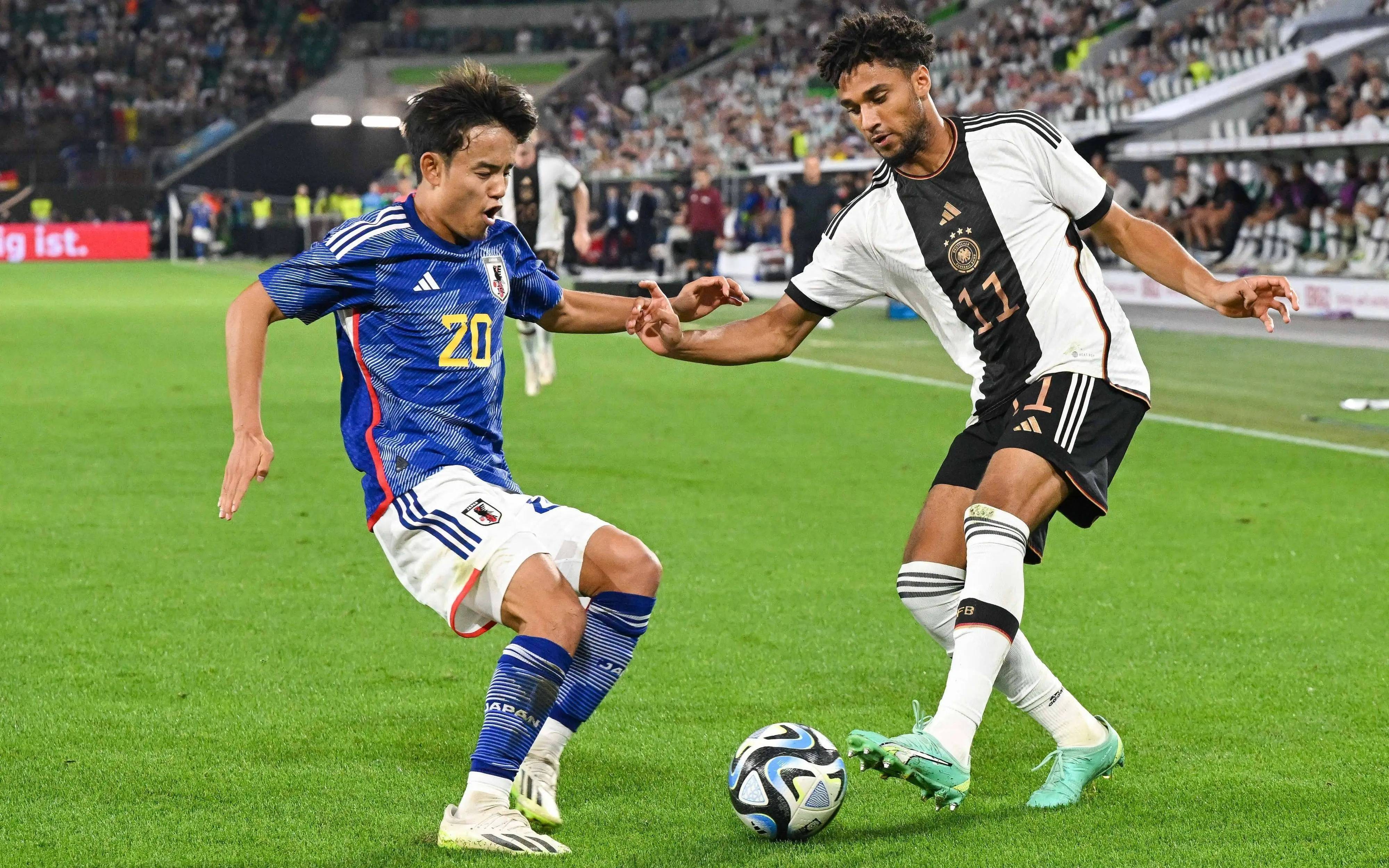 爱体育官网-切尔西后防线稳固,令对手难以攻破-第1张图片-爱体育官方网站 爱体育官网-切尔西后防线稳固,令对手难以攻破-第1张图片-爱体育官方网站