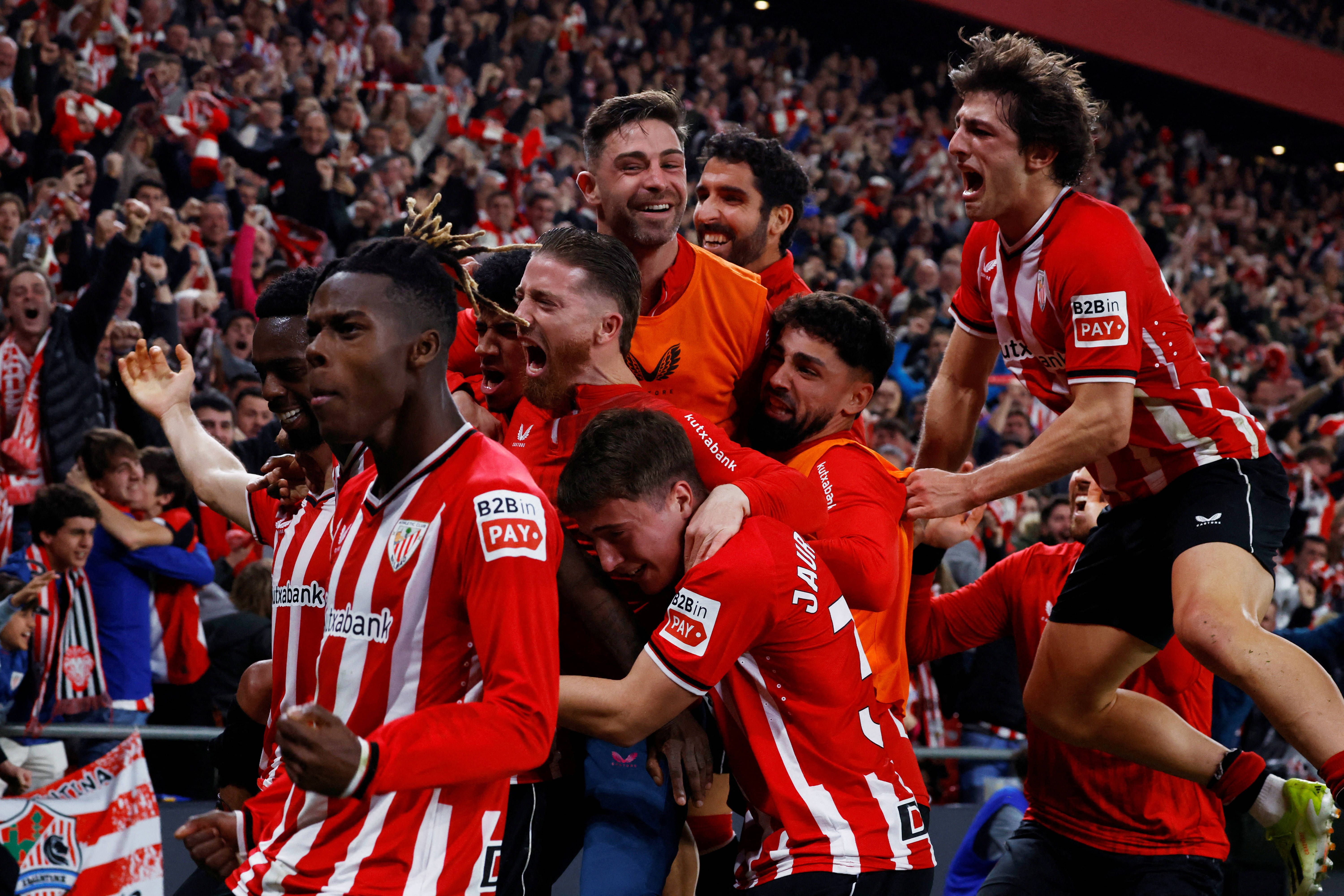 爱体育官方网站-欧国联赛事裁判决策引争议,球队备战调整策略-第2张图片-爱体育官方网站 爱体育官方网站-欧国联赛事裁判决策引争议,球队备战调整策略-第2张图片-爱体育官方网站