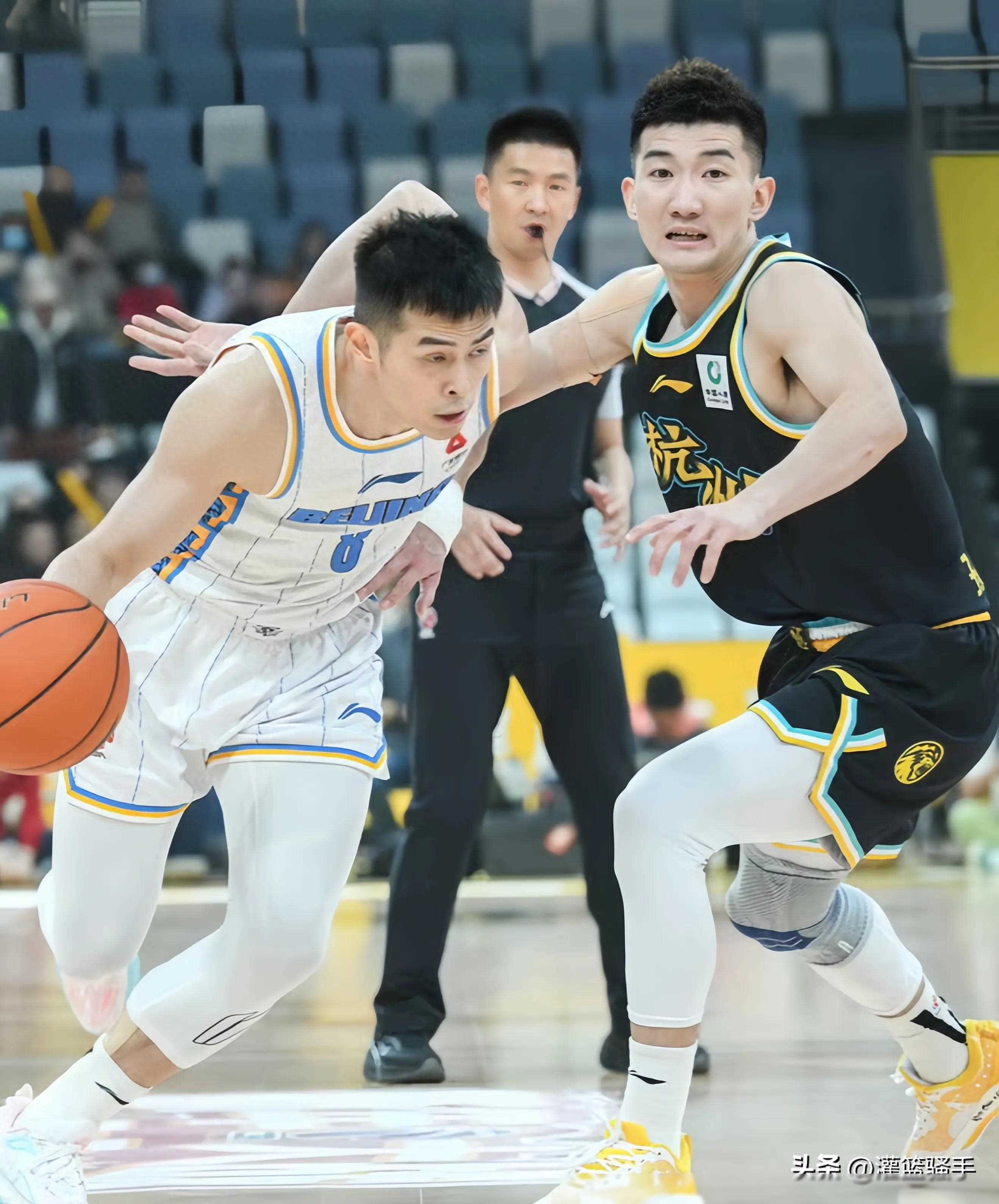 爱体育官方网站-主队球员突破得分,为球队加分-第1张图片-爱体育官方网站 爱体育官方网站-主队球员突破得分,为球队加分-第1张图片-爱体育官方网站