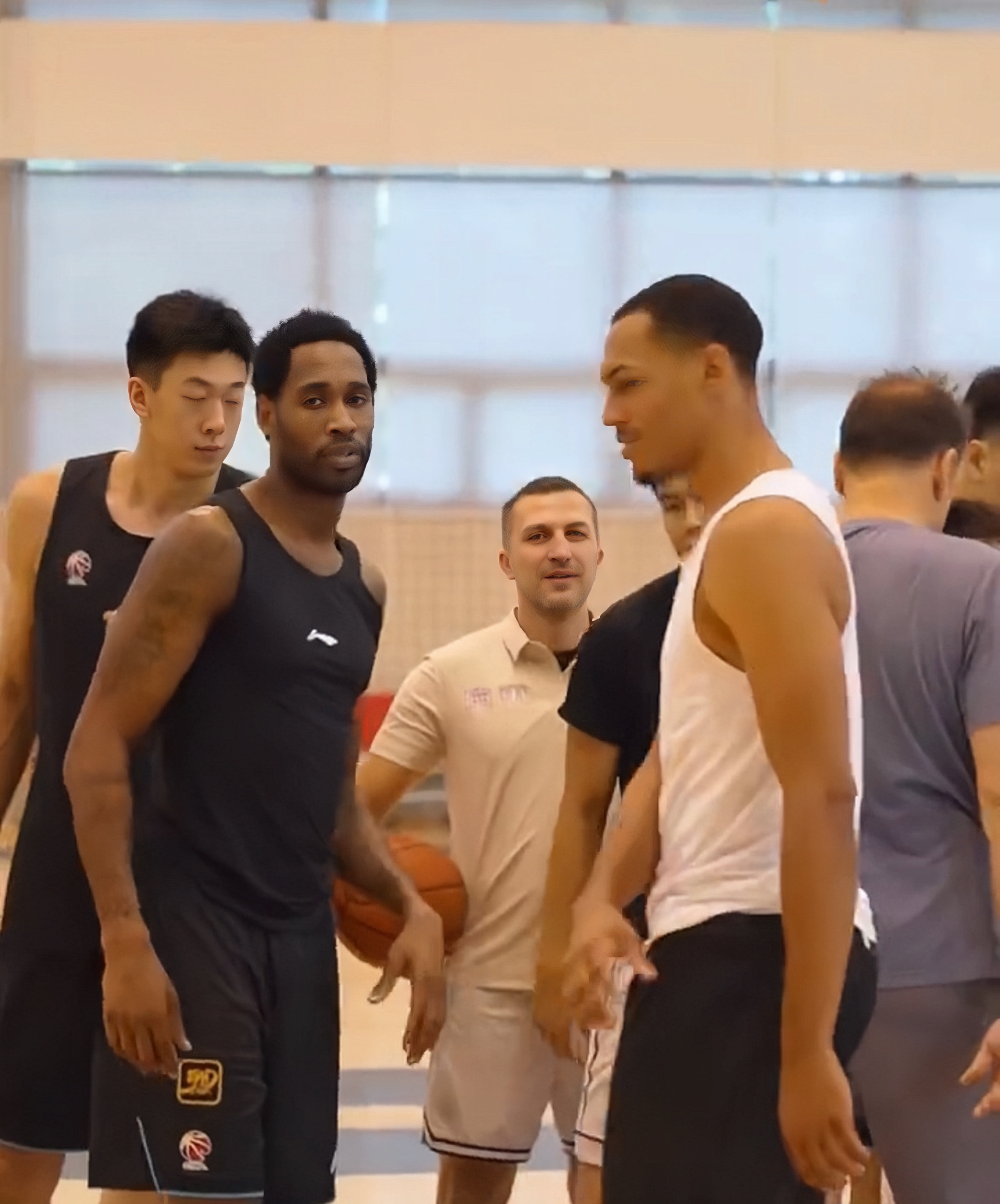 爱体育官网-关键比赛即将打响,球员备战状态火热-第1张图片-爱体育官方网站 爱体育官网-关键比赛即将打响,球员备战状态火热-第1张图片-爱体育官方网站