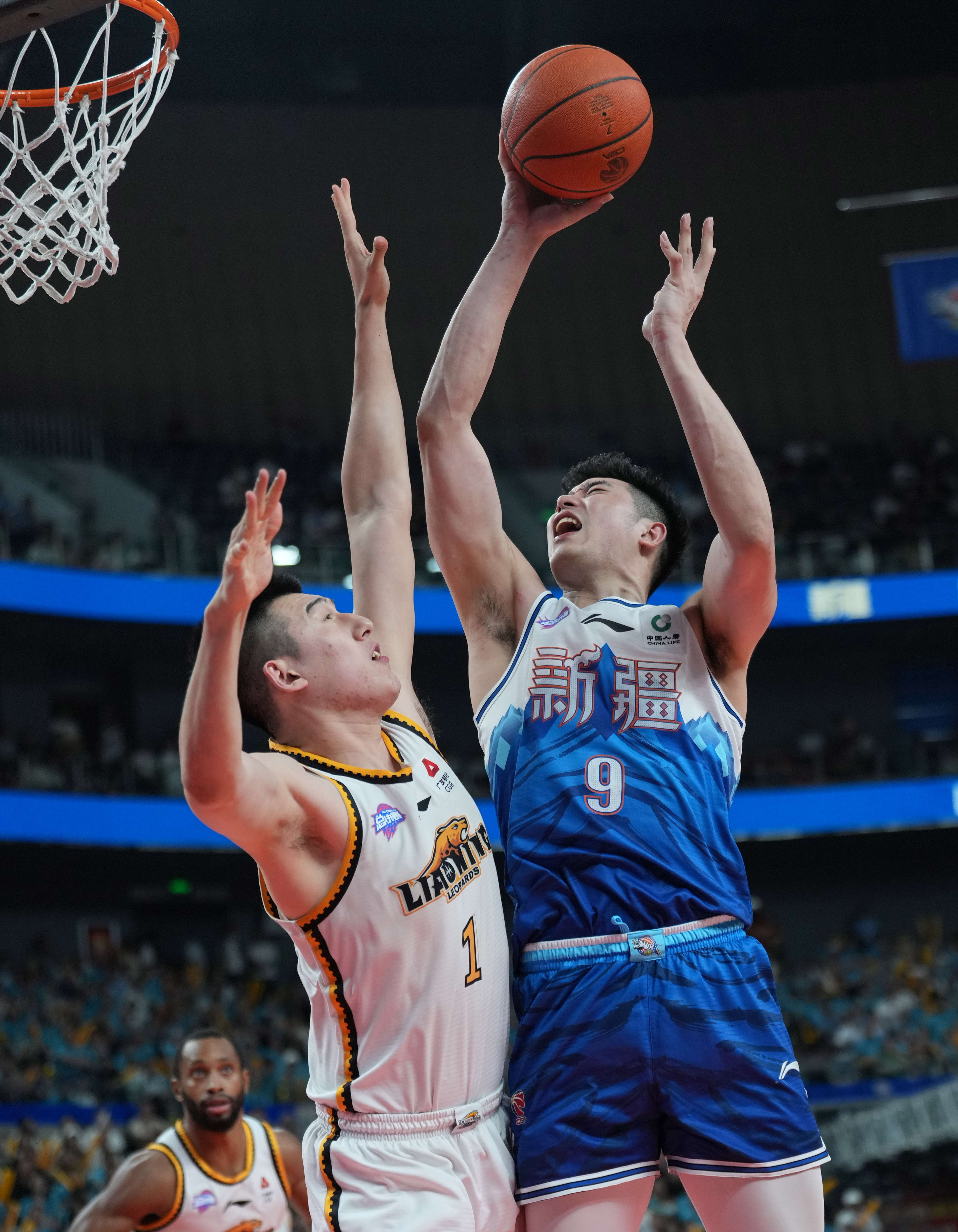 爱体育-热闹局面:新疆男篮对阵山西男篮-第2张图片-爱体育官方网站 爱体育-热闹局面:新疆男篮对阵山西男篮-第2张图片-爱体育官方网站