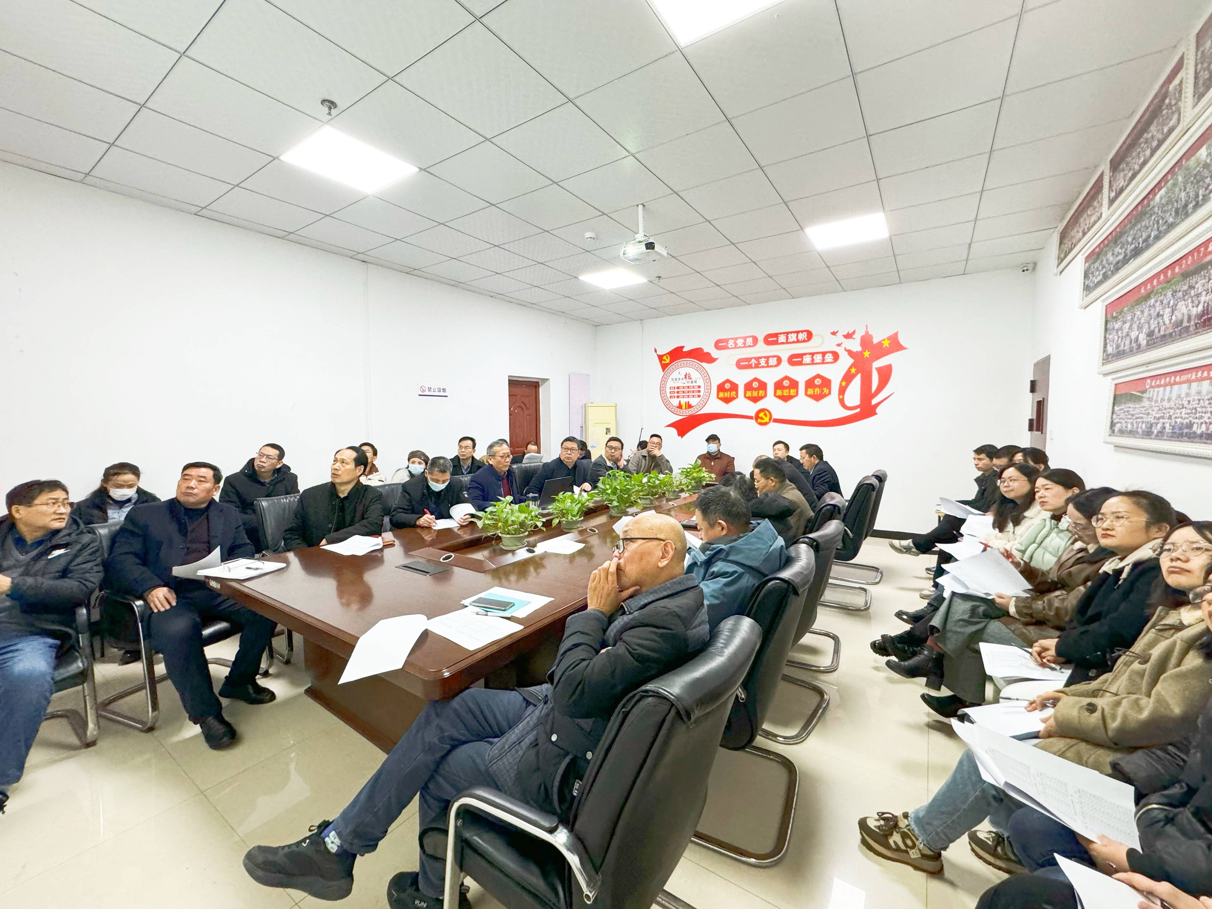 爱体育官网-整装待发,球队备战势如破竹-第2张图片-爱体育官方网站 爱体育官网-整装待发,球队备战势如破竹-第2张图片-爱体育官方网站