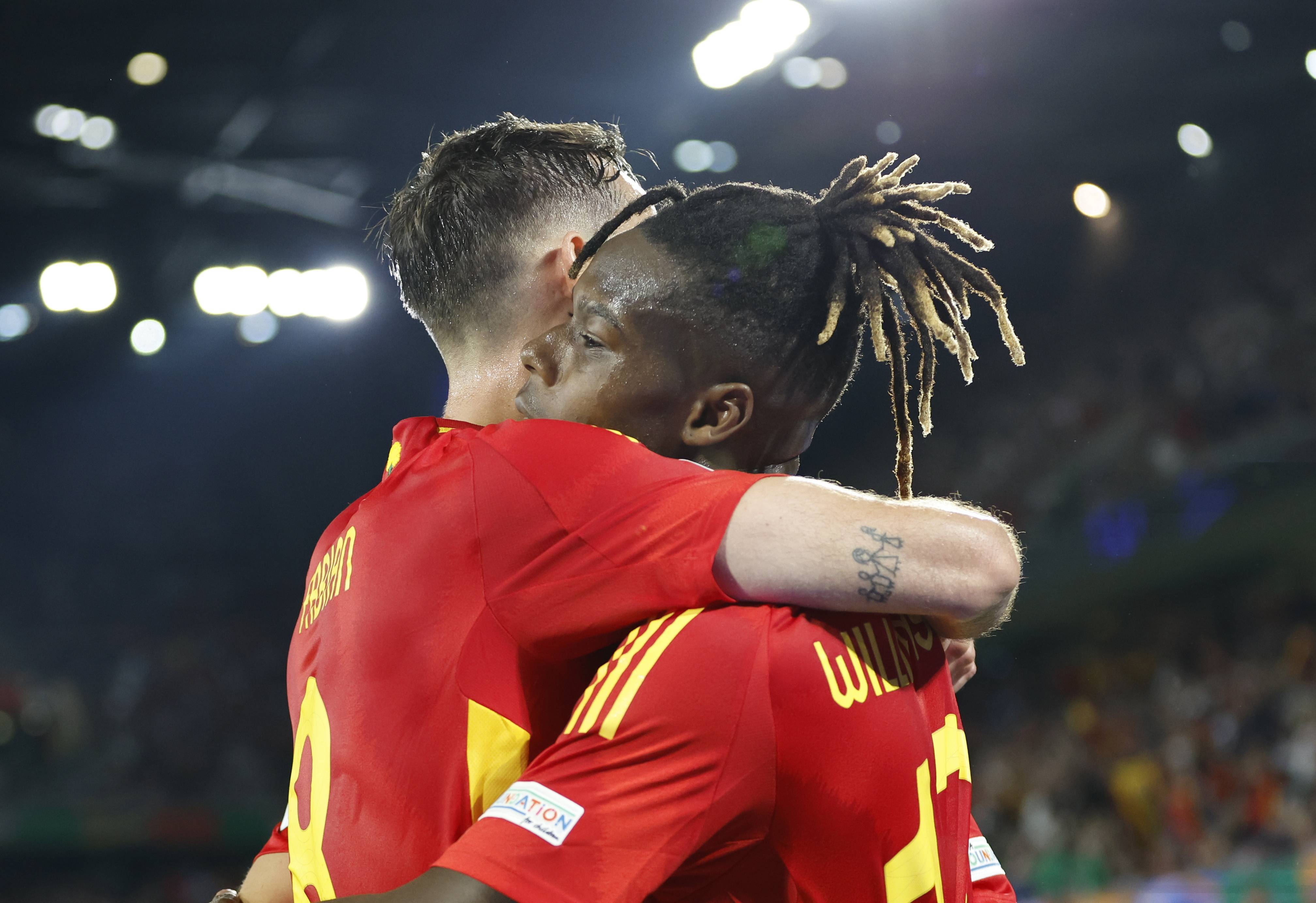 爱体育官方网站-西班牙国家队在比赛中展现出众实力-第1张图片-爱体育官方网站 爱体育官方网站-西班牙国家队在比赛中展现出众实力-第1张图片-爱体育官方网站