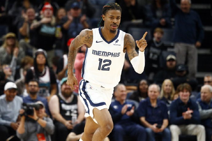 爱体育官方网站-灰熊队前景堪忧,主帅力挺球员团结一心-第1张图片-爱体育官方网站 爱体育官方网站-灰熊队前景堪忧,主帅力挺球员团结一心-第1张图片-爱体育官方网站