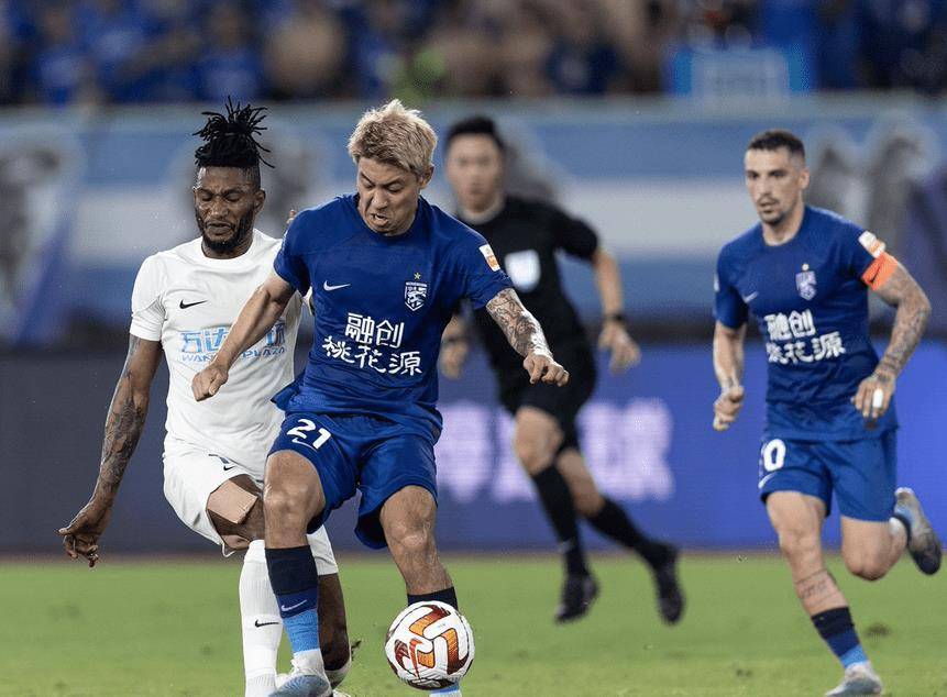 爱体育官方网站-罗马再遭逆转,冲击亚冠资格遭遇挑战-第2张图片-爱体育官方网站 爱体育官方网站-罗马再遭逆转,冲击亚冠资格遭遇挑战-第2张图片-爱体育官方网站