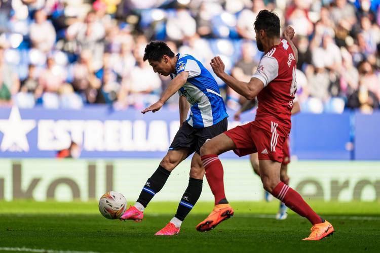 爱体育官网-背水一战!西班牙足球联赛球队争相冲击胜利-第1张图片-爱体育官方网站 爱体育官网-背水一战!西班牙足球联赛球队争相冲击胜利-第1张图片-爱体育官方网站