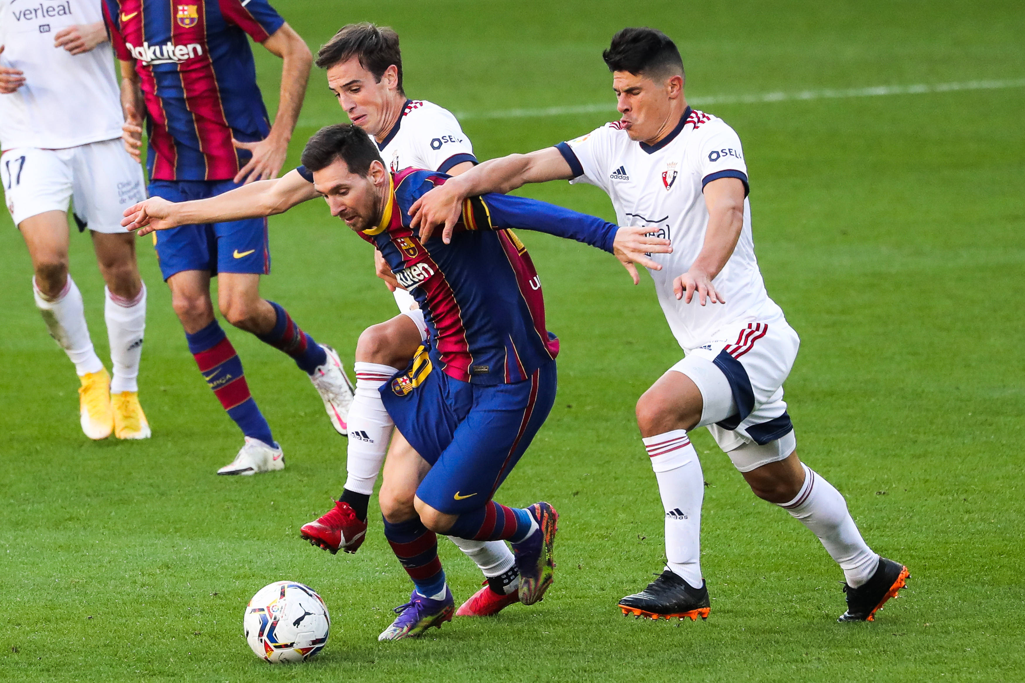 爱体育-巴塞罗那主场大胜,西甲龙头位置坚不可摧-第1张图片-爱体育官方网站 爱体育-巴塞罗那主场大胜,西甲龙头位置坚不可摧-第1张图片-爱体育官方网站