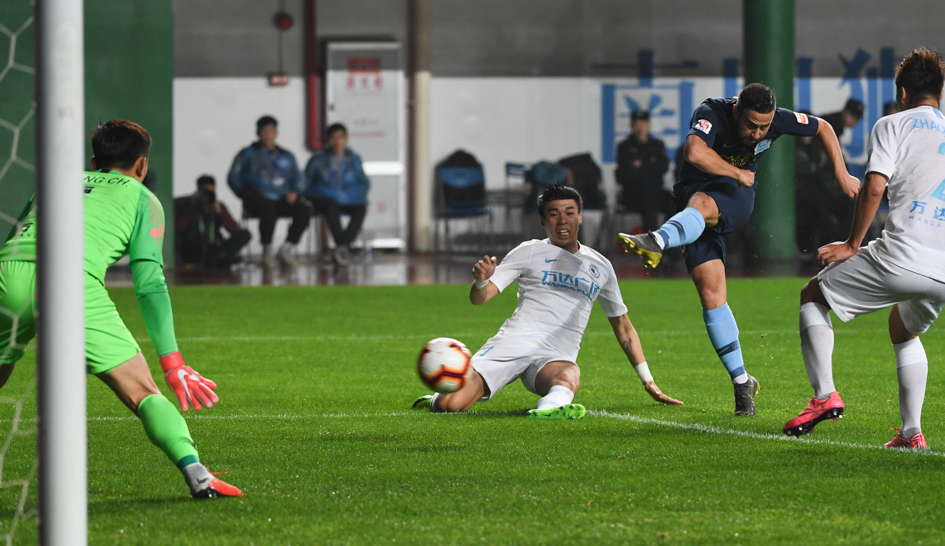 爱体育-广州富力球员备战下一轮晋级比赛-第2张图片-爱体育官方网站 爱体育-广州富力球员备战下一轮晋级比赛-第2张图片-爱体育官方网站