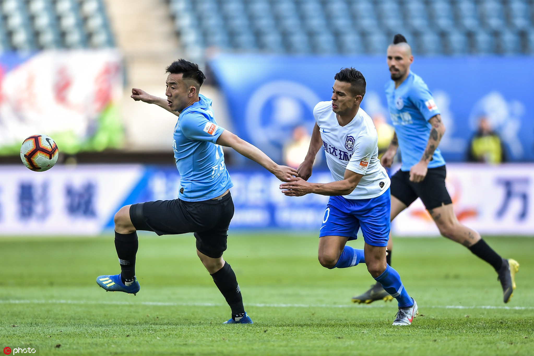 爱体育官方网站-深圳群英客场遭遇大连人逼平,难分胜负-第2张图片-爱体育官方网站 爱体育官方网站-深圳群英客场遭遇大连人逼平,难分胜负-第2张图片-爱体育官方网站