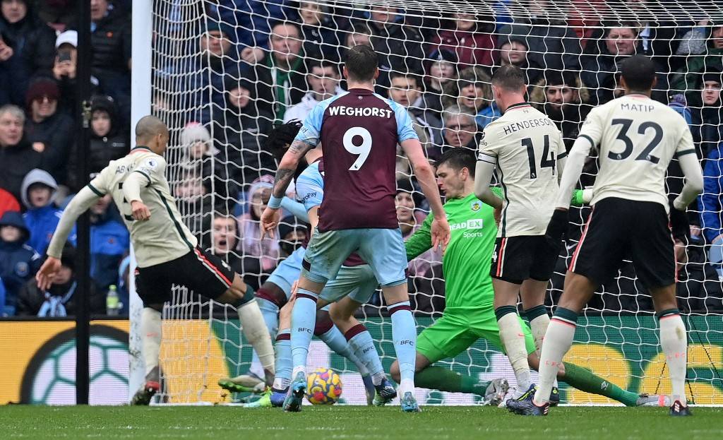 爱体育官网-伯恩利主场告负,球队战绩低迷主帅下课传闻-第2张图片-爱体育官方网站 爱体育官网-伯恩利主场告负,球队战绩低迷主帅下课传闻-第2张图片-爱体育官方网站