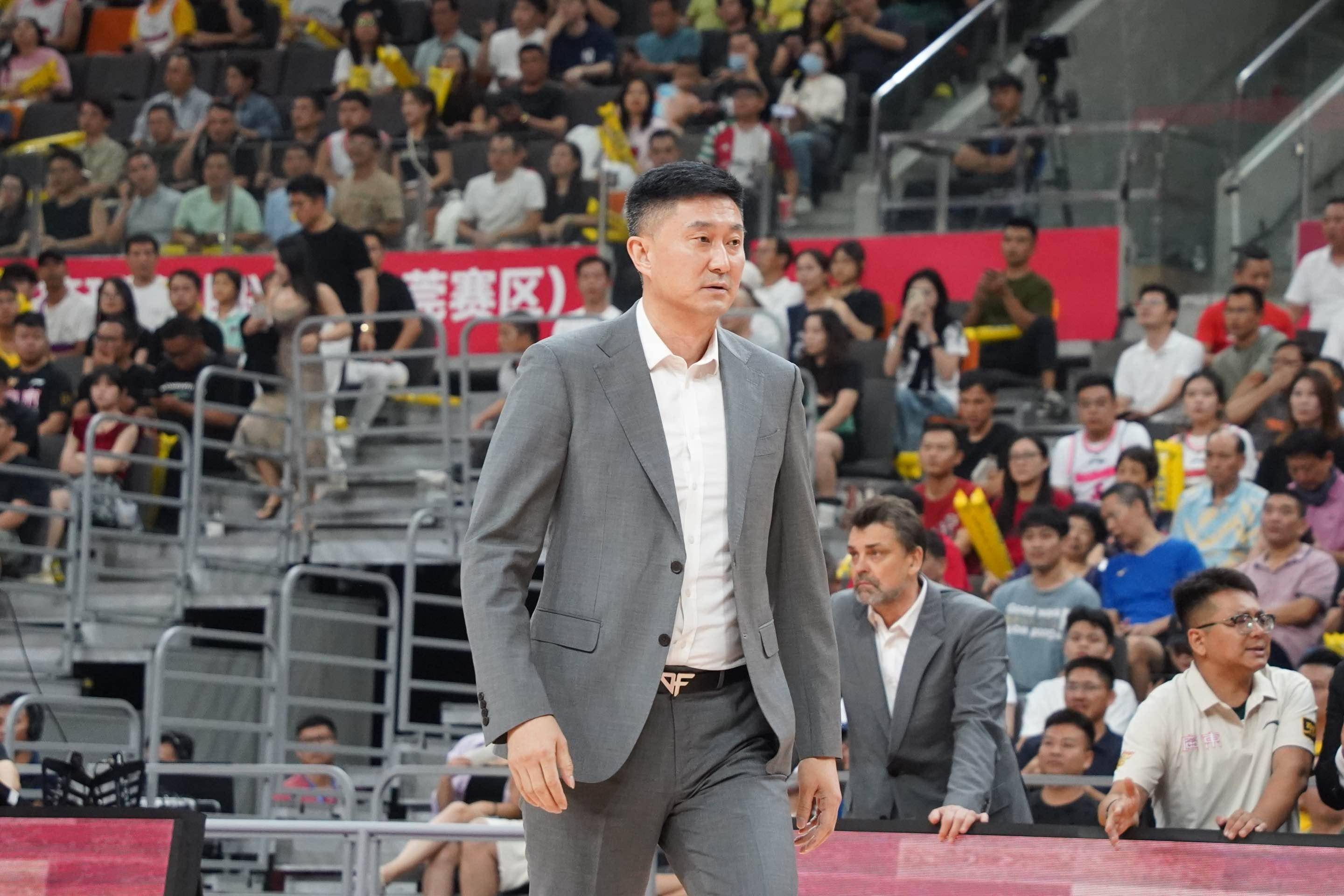 爱体育官方网站-铁锤帮客场双杀对手,完美收官-第2张图片-爱体育官方网站 爱体育官方网站-铁锤帮客场双杀对手,完美收官-第2张图片-爱体育官方网站