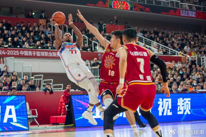 爱体育-多特蒙德主场告捷,球迷欢呼雀跃-第1张图片-爱体育官方网站 爱体育-多特蒙德主场告捷,球迷欢呼雀跃-第1张图片-爱体育官方网站