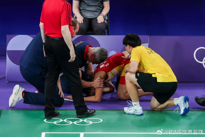 爱体育官方网站-锐不可挡，球队击败对手，登上领奖台-第1张图片-爱体育官方网站