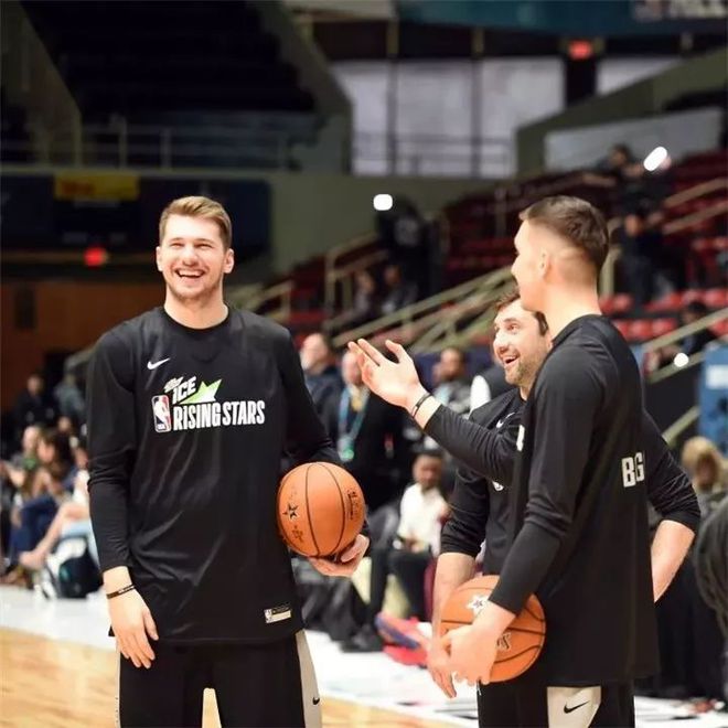 爱体育官网-小牛全明星入选名额不确定,球迷期待-第2张图片-爱体育官方网站 爱体育官网-小牛全明星入选名额不确定,球迷期待-第2张图片-爱体育官方网站