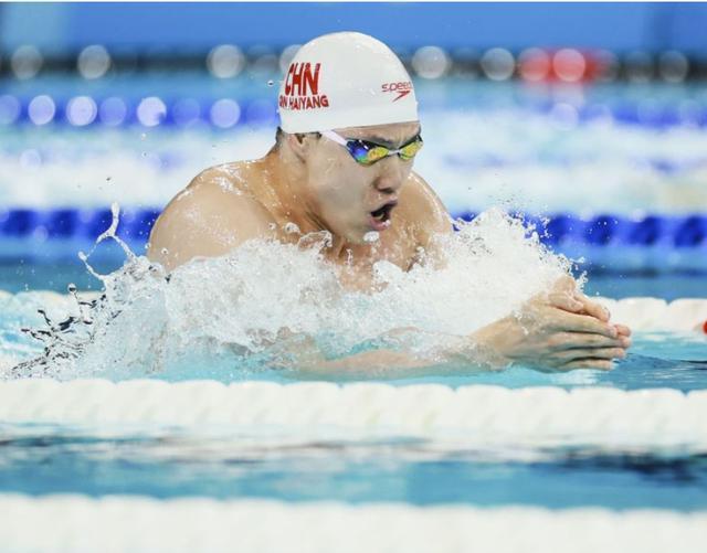 爱体育官方网站-花样滑冰黑马尽显风采，完美演绎金牌成就-第1张图片-爱体育官方网站