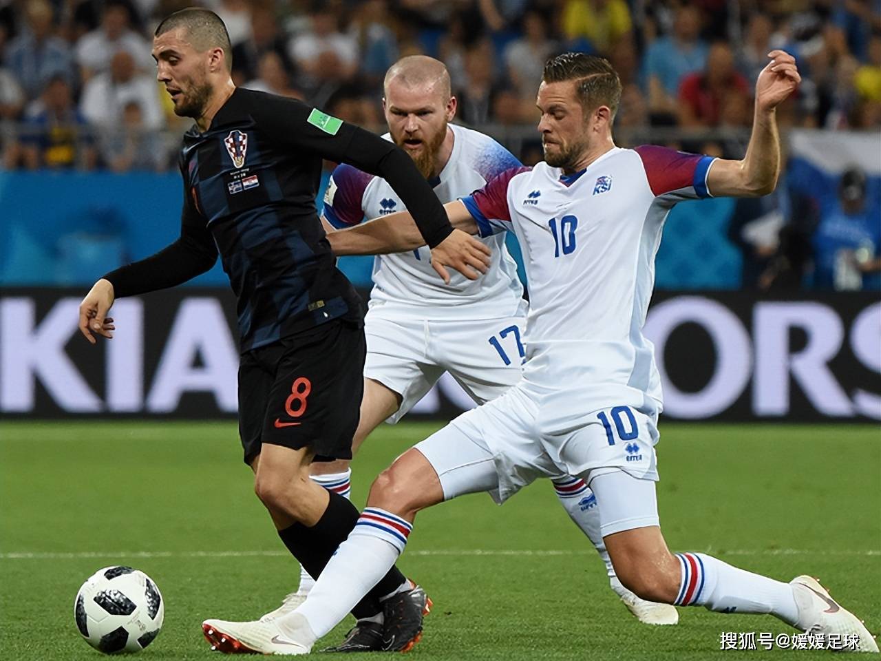 爱体育-葡萄牙大胜北爱尔兰:葡萄牙客场4-1轻松战胜北爱尔兰-第1张图片-爱体育官方网站 爱体育-葡萄牙大胜北爱尔兰:葡萄牙客场4-1轻松战胜北爱尔兰-第1张图片-爱体育官方网站