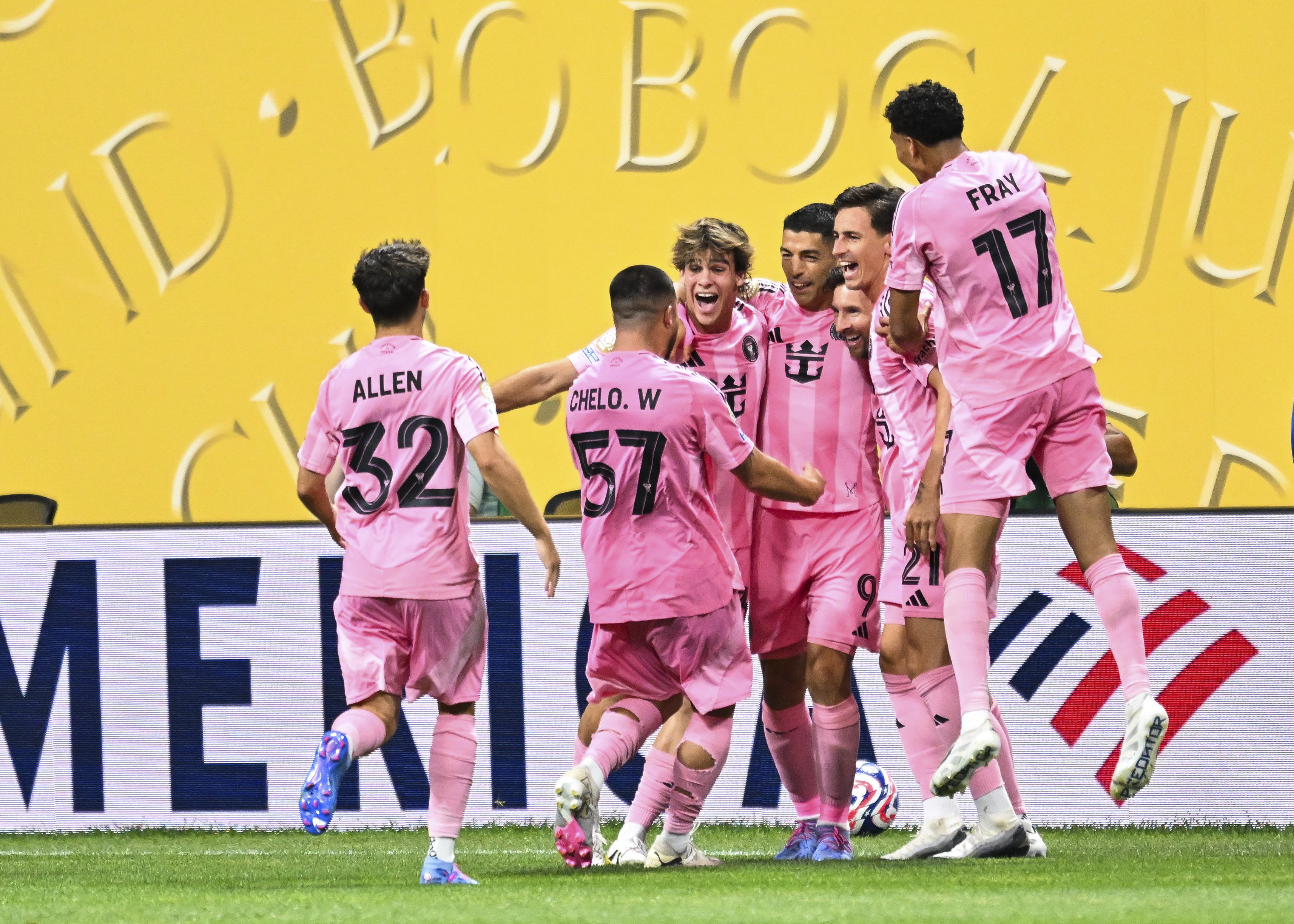 爱体育官方网站-波兰胜出小组,成功挺进淘汰赛-第2张图片-爱体育官方网站 爱体育官方网站-波兰胜出小组,成功挺进淘汰赛-第2张图片-爱体育官方网站